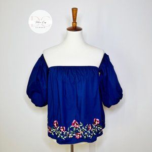 Off The Shoulder Embroidery Top Size Small